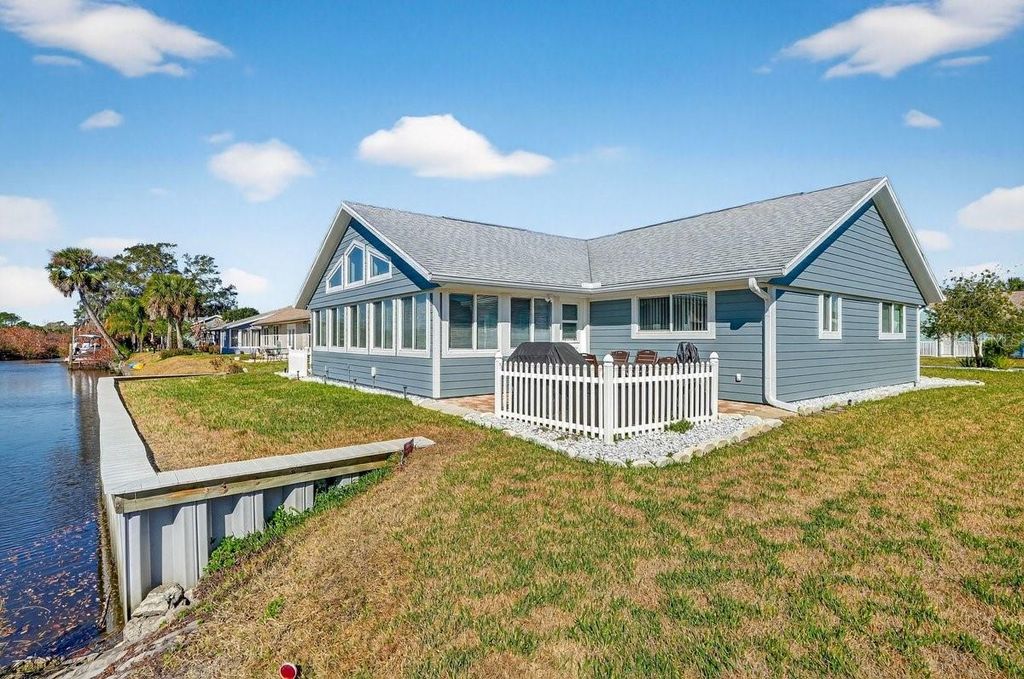 Image 51 of property listing at 331 CITRUS OPEN DRIVE, New Smyrna Beach, FL 32168