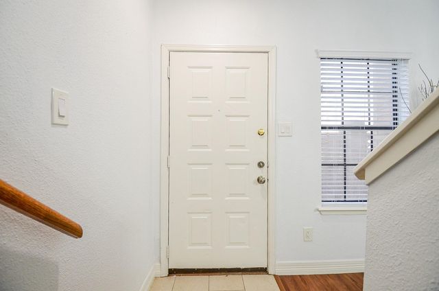 9850 Pagewood Lane 1403, Houston, TX 77042