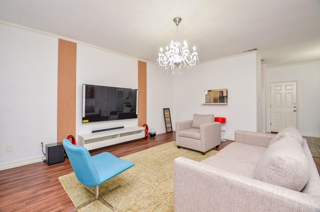 9850 Pagewood Lane 1403, Houston, TX 77042