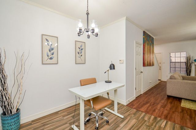 9850 Pagewood Lane 1403, Houston, TX 77042