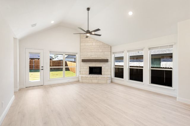 2009 Amber Gate Drive, Anna, TX 75409