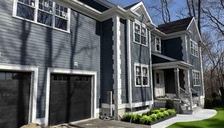 53 Beechwood St, Cohasset, MA 02025