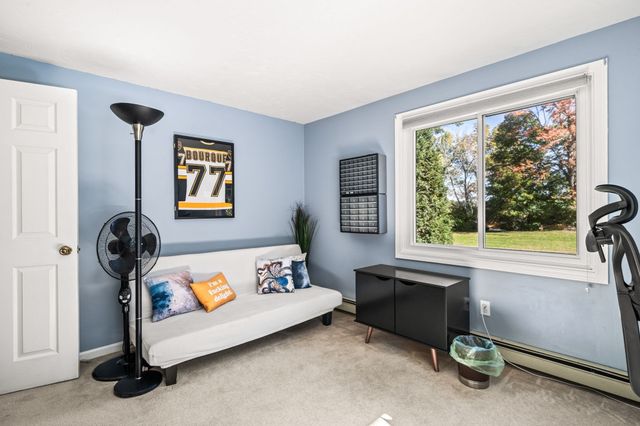 15 Bruce St, Littleton, MA 01460