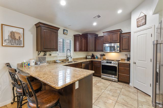 974 N PAINTED CLOUD PL, Washington, UT 84780