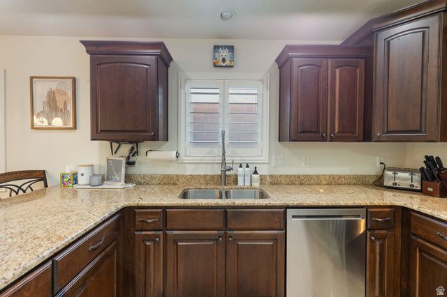 974 N PAINTED CLOUD PL, Washington, UT 84780