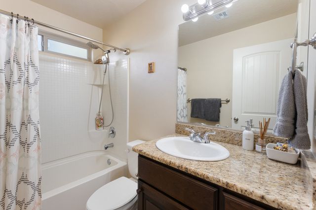 974 N PAINTED CLOUD PL, Washington, UT 84780