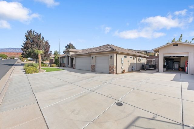 974 N PAINTED CLOUD PL, Washington, UT 84780