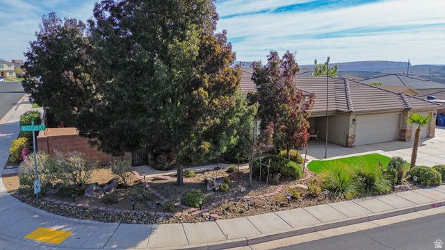 974 N PAINTED CLOUD PL, Washington, UT 84780