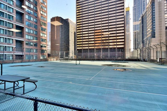 211 E Ohio Street 2721, Chicago, IL 60611