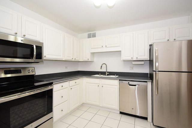 211 E Ohio Street 2721, Chicago, IL 60611