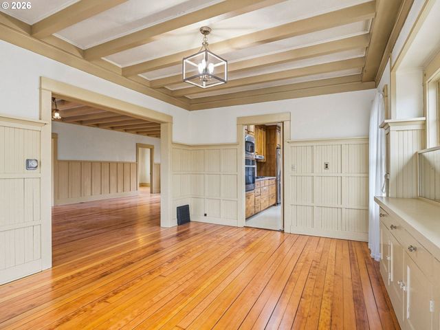 860 BEACH Dr, Seaside, OR 97138