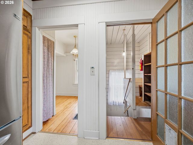 860 BEACH Dr, Seaside, OR 97138