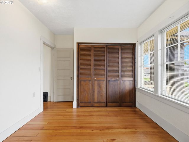 860 BEACH Dr, Seaside, OR 97138