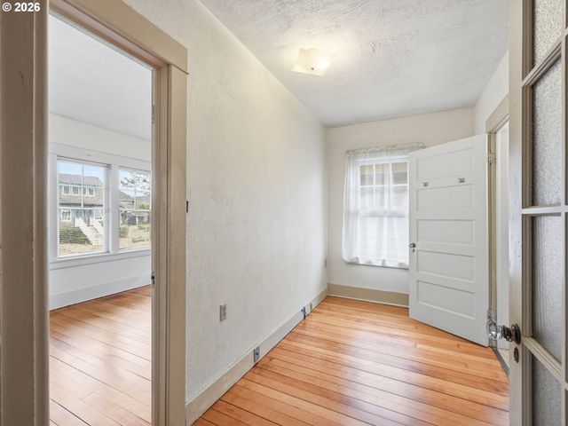 860 BEACH Dr, Seaside, OR 97138