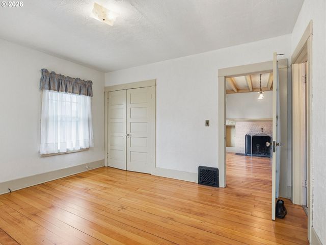 860 BEACH Dr, Seaside, OR 97138