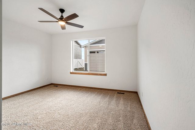 8892 W Swather AVE, Rathdrum, ID 83858