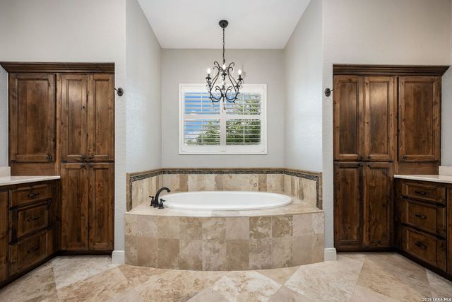 8820 Cavalry Dr, Boerne, TX 78015