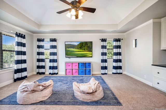 8820 Cavalry Dr, Boerne, TX 78015