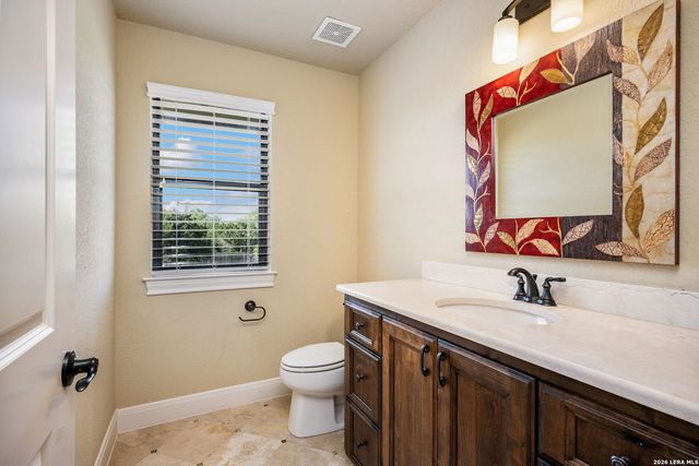 8820 Cavalry Dr, Boerne, TX 78015