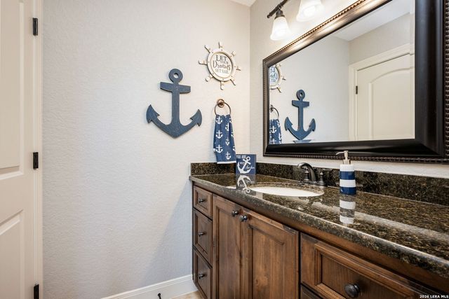8820 Cavalry Dr, Boerne, TX 78015