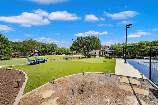 8820 Cavalry Dr, Boerne, TX 78015