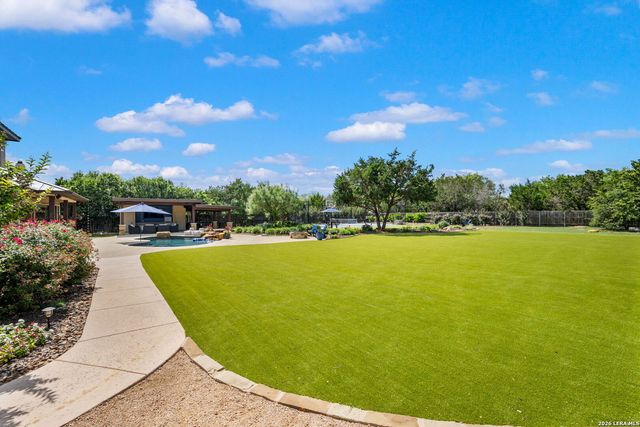 8820 Cavalry Dr, Boerne, TX 78015