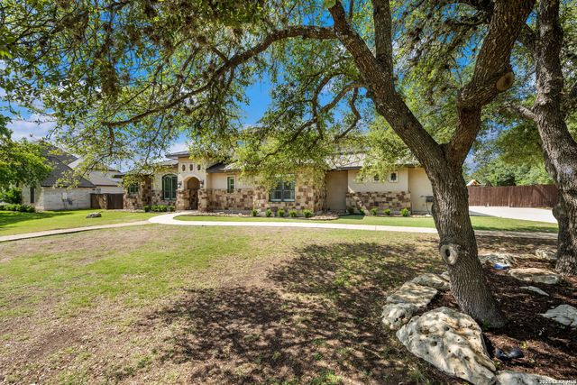 8820 Cavalry Dr, Boerne, TX 78015
