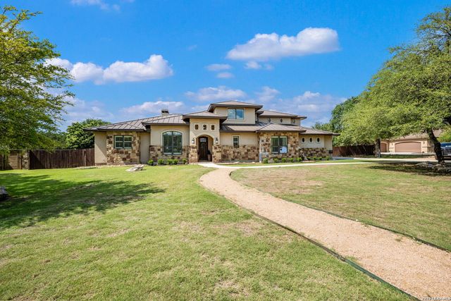 8820 Cavalry Dr, Boerne, TX 78015