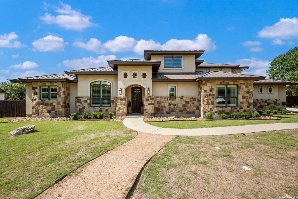 8820 Cavalry Dr, Boerne, TX 78015