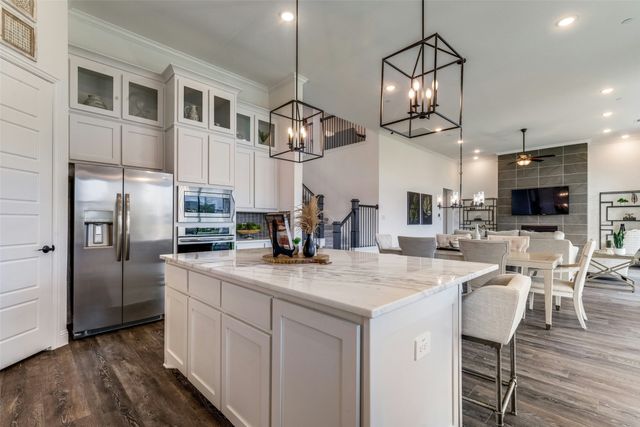 974 Reeves Drive, Desoto, TX 75115