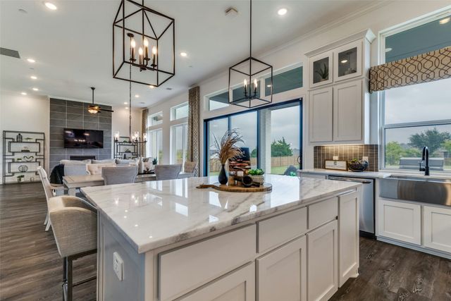 974 Reeves Drive, Desoto, TX 75115