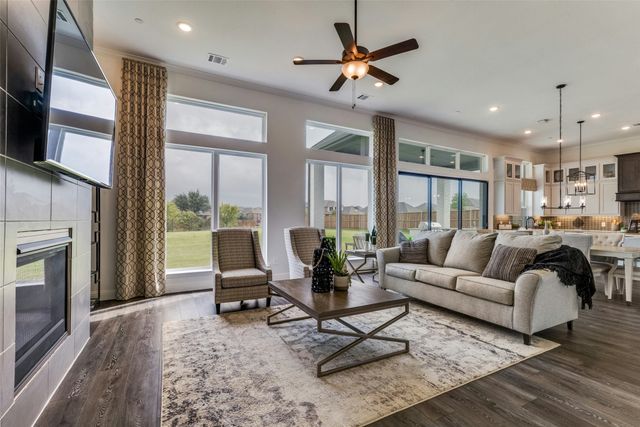 974 Reeves Drive, Desoto, TX 75115