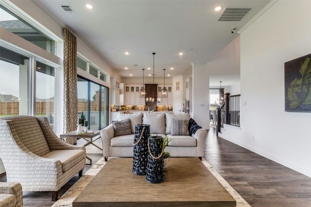 974 Reeves Drive, Desoto, TX 75115