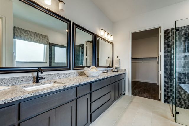 974 Reeves Drive, Desoto, TX 75115