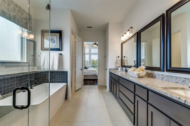 974 Reeves Drive, Desoto, TX 75115