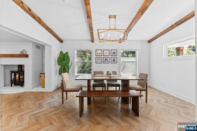 9 Lawnwood Avenue, Newton, NJ 07860