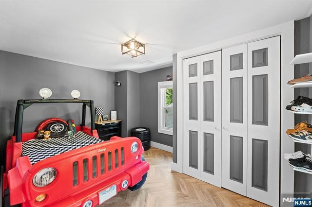 9 Lawnwood Avenue, Newton, NJ 07860