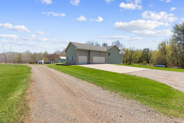 9304 373rd Avenue NW, Princeton, MN 55371