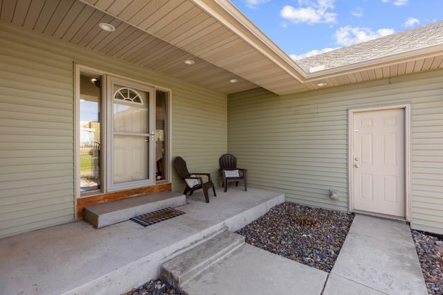 9304 373rd Avenue NW, Princeton, MN 55371