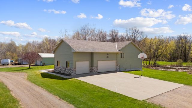 9304 373rd Avenue NW, Princeton, MN 55371