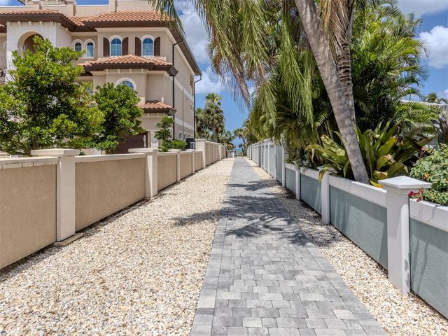 24 GULF MANOR DRIVE, Venice, FL 34285