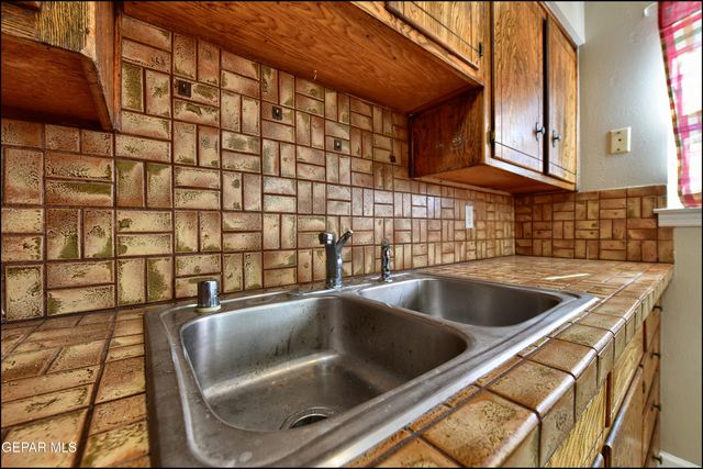 5108 Paris Avenue, El Paso, TX 79924