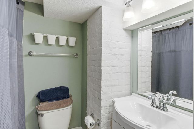 4340 14th Avenue S, Minneapolis, MN 55407