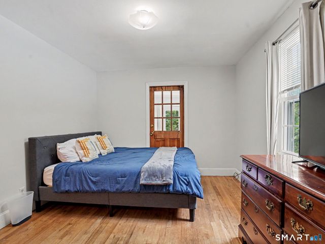 10 Crest Road, Danbury, CT 06811