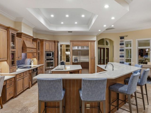 7051 Hunters RD, Naples, FL 34109