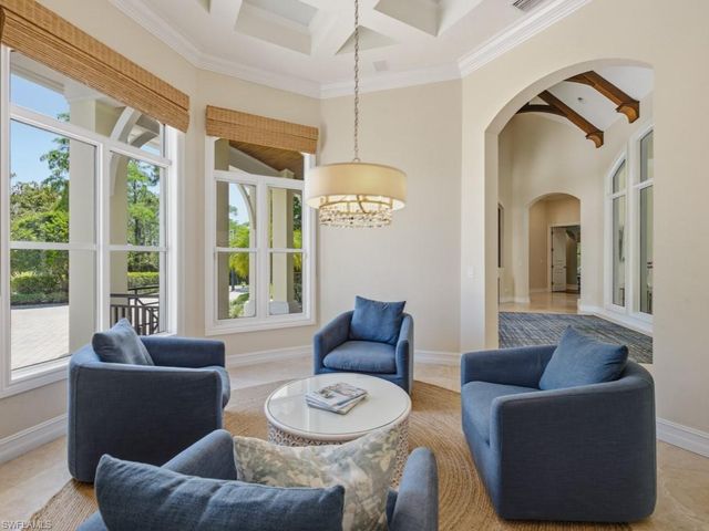 7051 Hunters RD, Naples, FL 34109