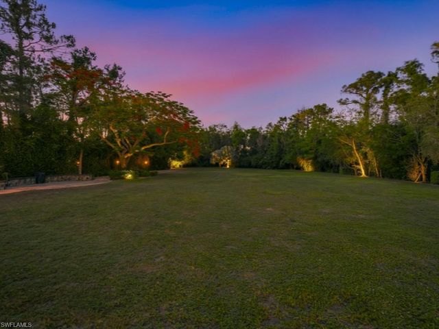 7051 Hunters RD, Naples, FL 34109