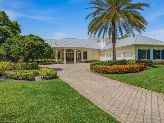 7051 Hunters RD, Naples, FL 34109