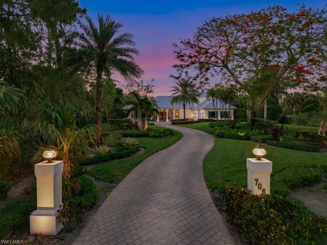 7051 Hunters RD, Naples, FL 34109