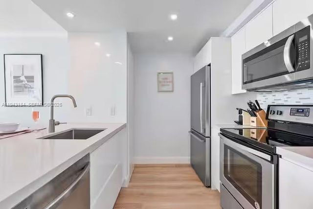 2889 Mcfarlane Rd 1614, Miami, FL 33133